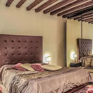 https://venice-dream-house.hotelinveneto.com